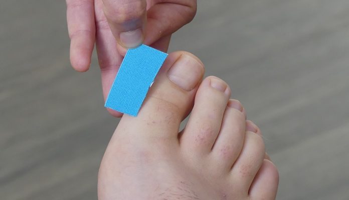 nagelfalz-tapen Die richtige Länge des Nagelfalztape